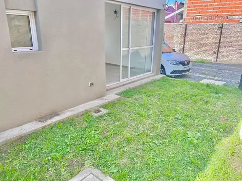 Casa 2 ambientes con 1 baño