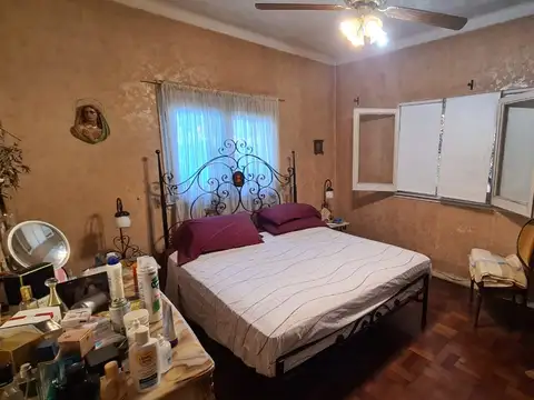 Casa 6 ambientes con 3 baños