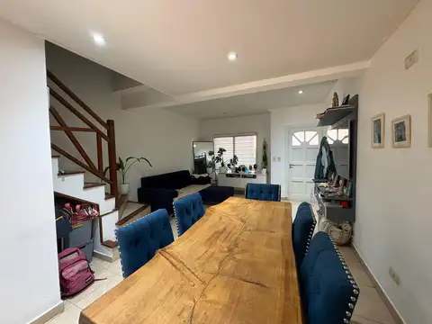 Depto Tipo Casa en Venta 15 años