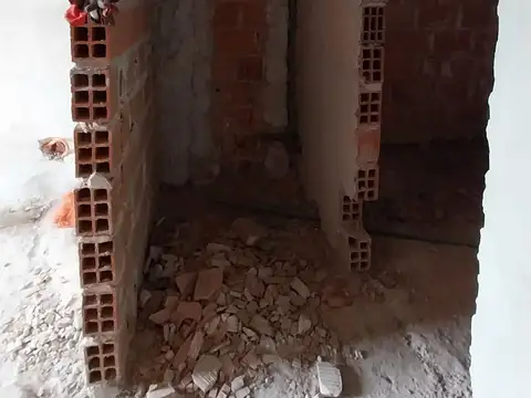 Depto Tipo Casa 3 ambientes con 2 baños