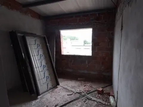 Depto Tipo Casa en Venta con 1 cocheras