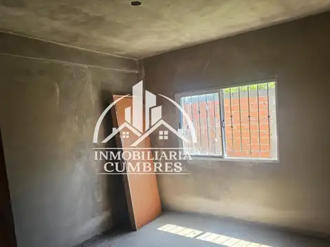 Casa 3 ambientes con 1 baño