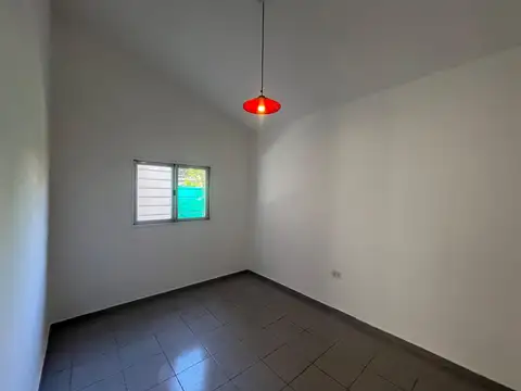SE VENDE CASA EN BARRIO LOS EUCALIPTUS