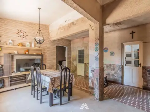 Venta casa 3 dormitorios cochera en Parque Batlle