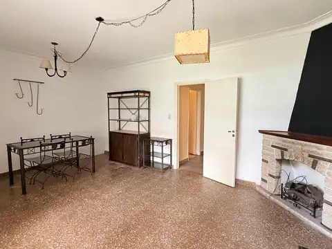Depto Tipo Casa en Venta en La Perla Norte, USD 138.000