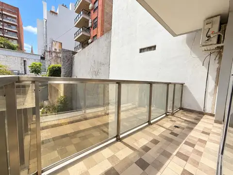 ALQUILER Monoambiente Bajas expensas Apto profesional consultorio estudio piscina