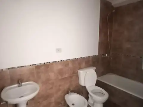 En Venta! Monoambiente Con Patio