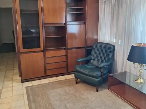 Oficina en Alquiler en Morón, $ 520.000