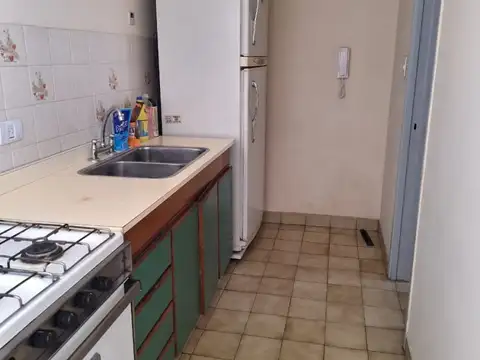 CONSULTORIO u OFICINAS en alquiler - amueblado en moron centro
