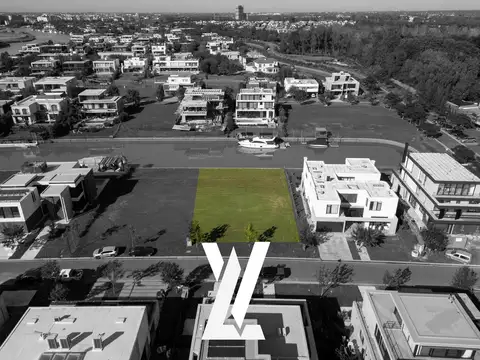 Terreno Barrio Nautico El Yacht