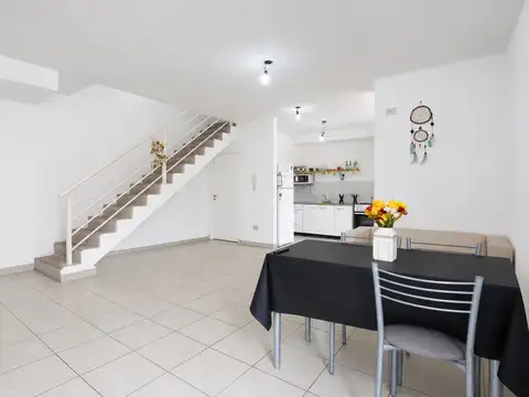 VENTA DUPLEX 3 AMBIENTES CON BALCON EN CHACARITA