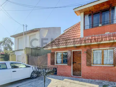 Venta casa 3 ambientes con galpón, Barrio Regional, Mar del Plata.