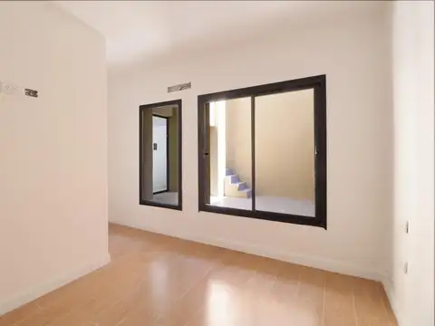 Depto Tipo Casa en Venta 50 años