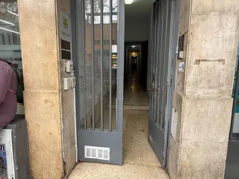 56 E ( 5 Y 6) 530 , Piso 1