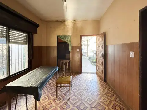 Casa 3 ambientes con 1 baño