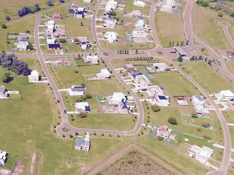 GLM. Venta Lote en Santa Lucia, Pilar del Este