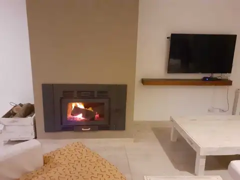 Casa 6 ambientes con 4 baños